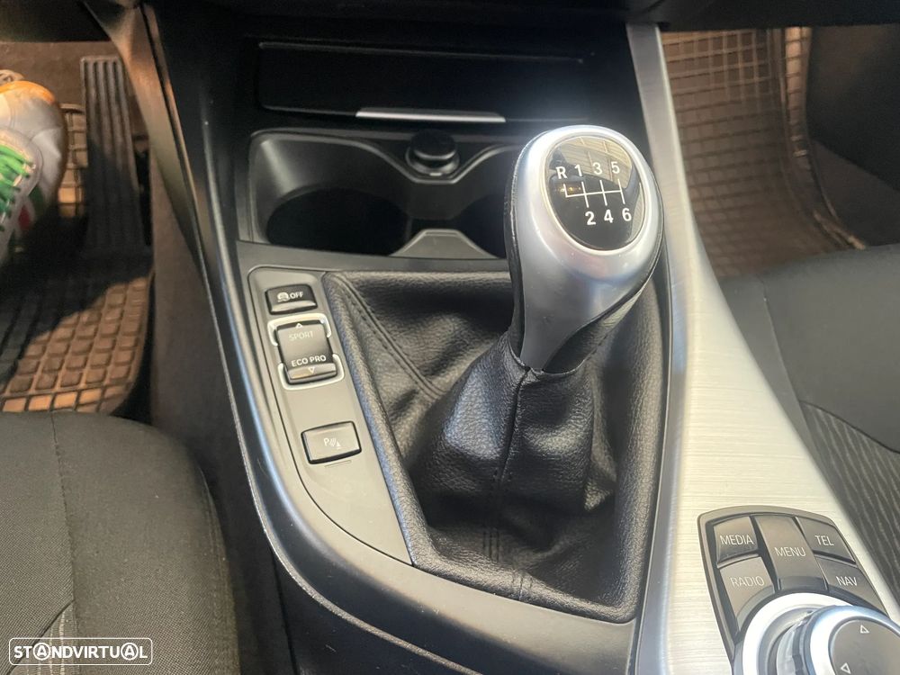 BMW 116 d EfficientDynamics - 17