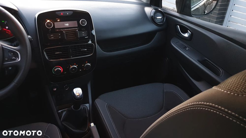 Renault Clio - 12