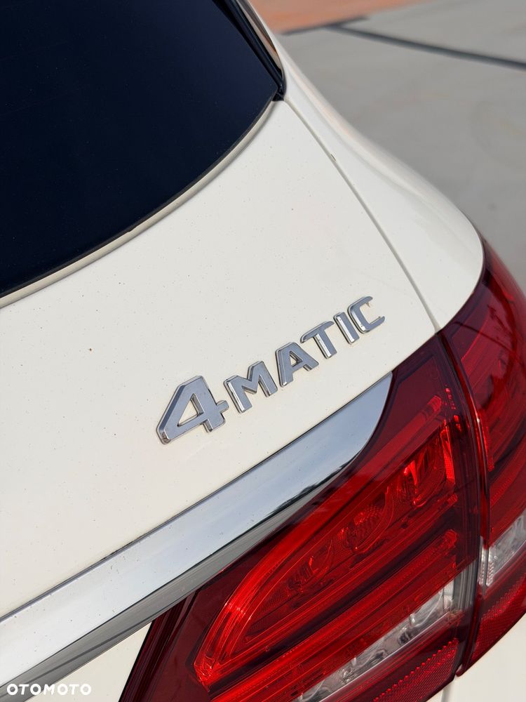 Mercedes-Benz Klasa C 200 4Matic 9G-TRONIC AMG Line - 8
