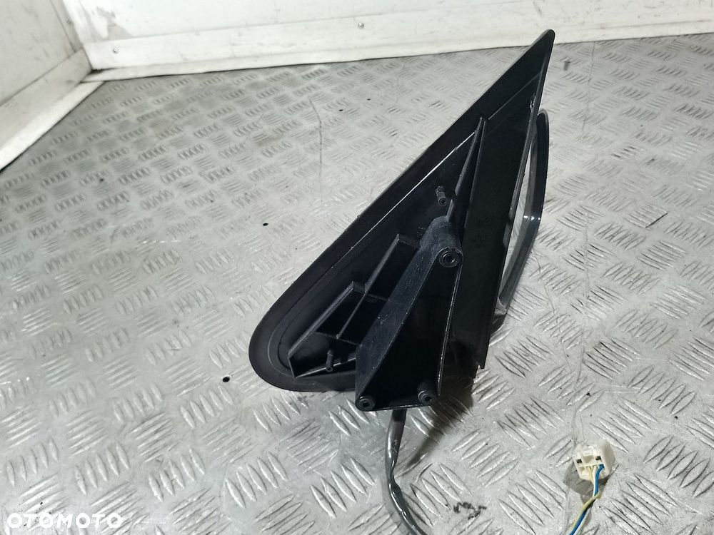 LUSTERKO PRAWE FORD MAVERICK - 4