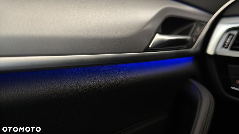 BMW Seria 5 - 34