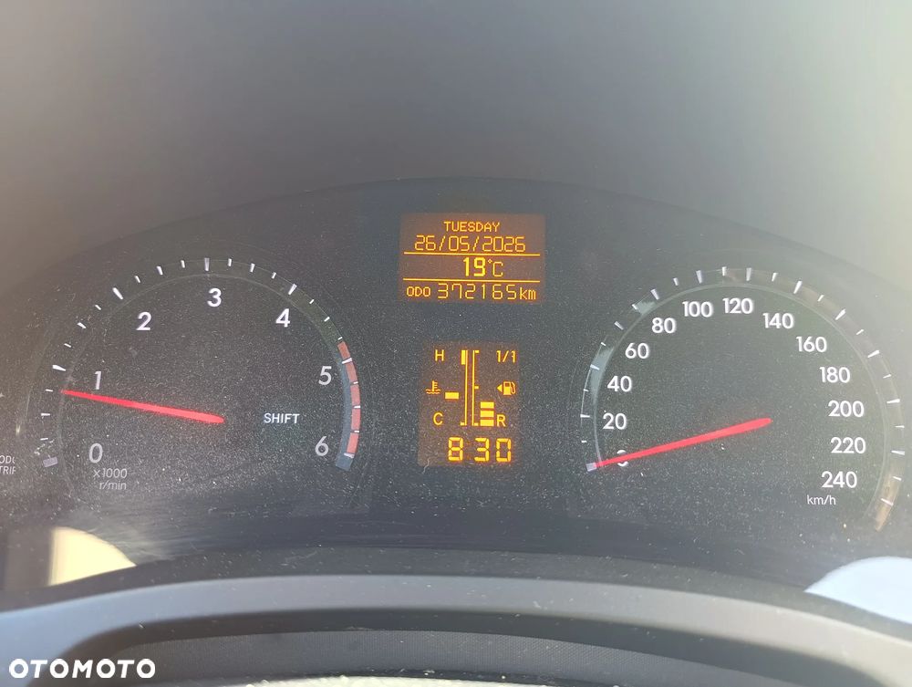 Toyota Avensis 2.2 D-4D Sol - 9