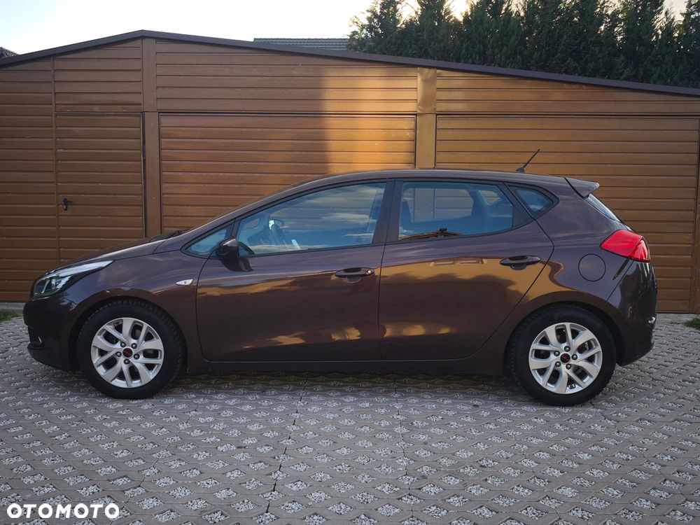 Kia Ceed 1.4 CVVT Vision - 12