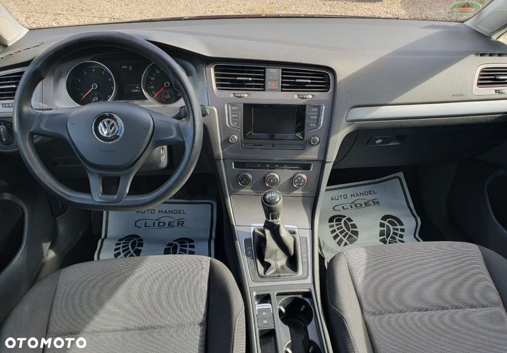 Volkswagen Golf - 8
