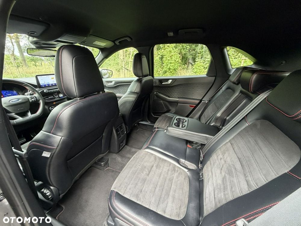 Ford Kuga - 27