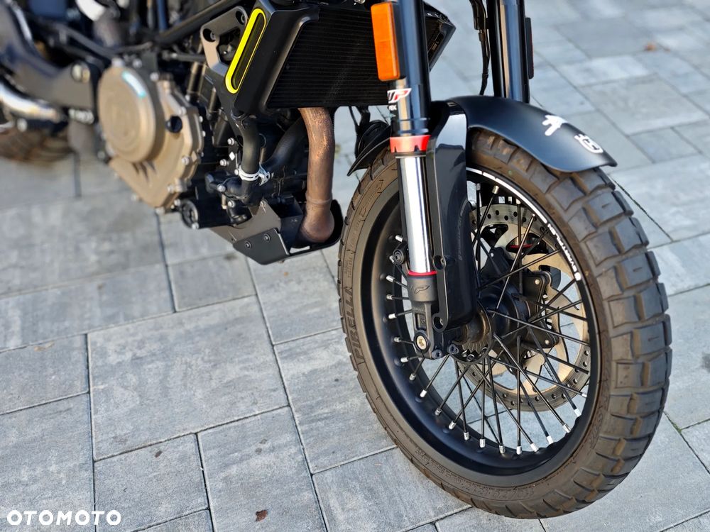 Husqvarna Svartpilen - 27