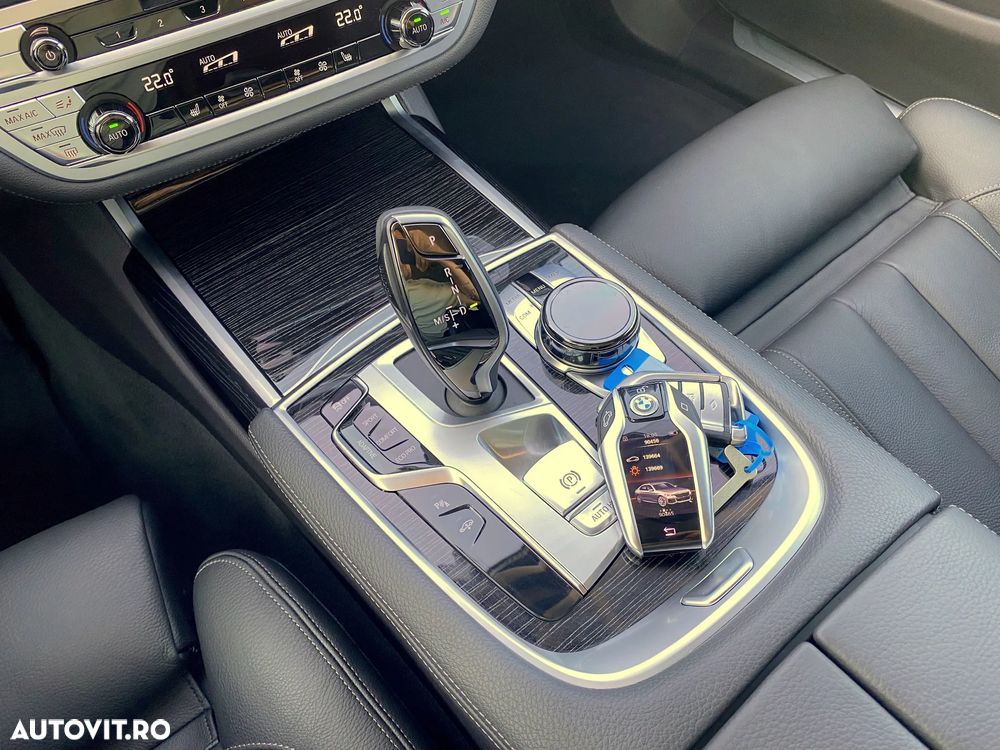 BMW Seria 7 730d xDrive - 15