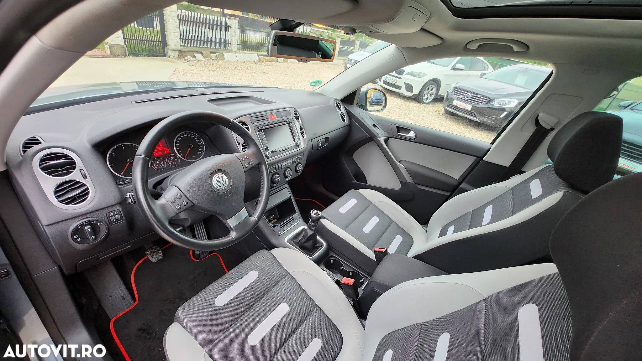 Volkswagen Tiguan 2.0 TDI DPF 4Motion Sport & Style - 12