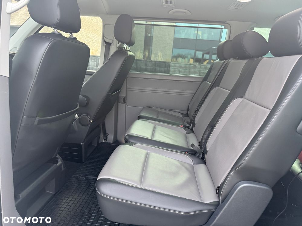 Volkswagen Caravelle 2.0 TDI L2 Highline 4Motion DSG - 15