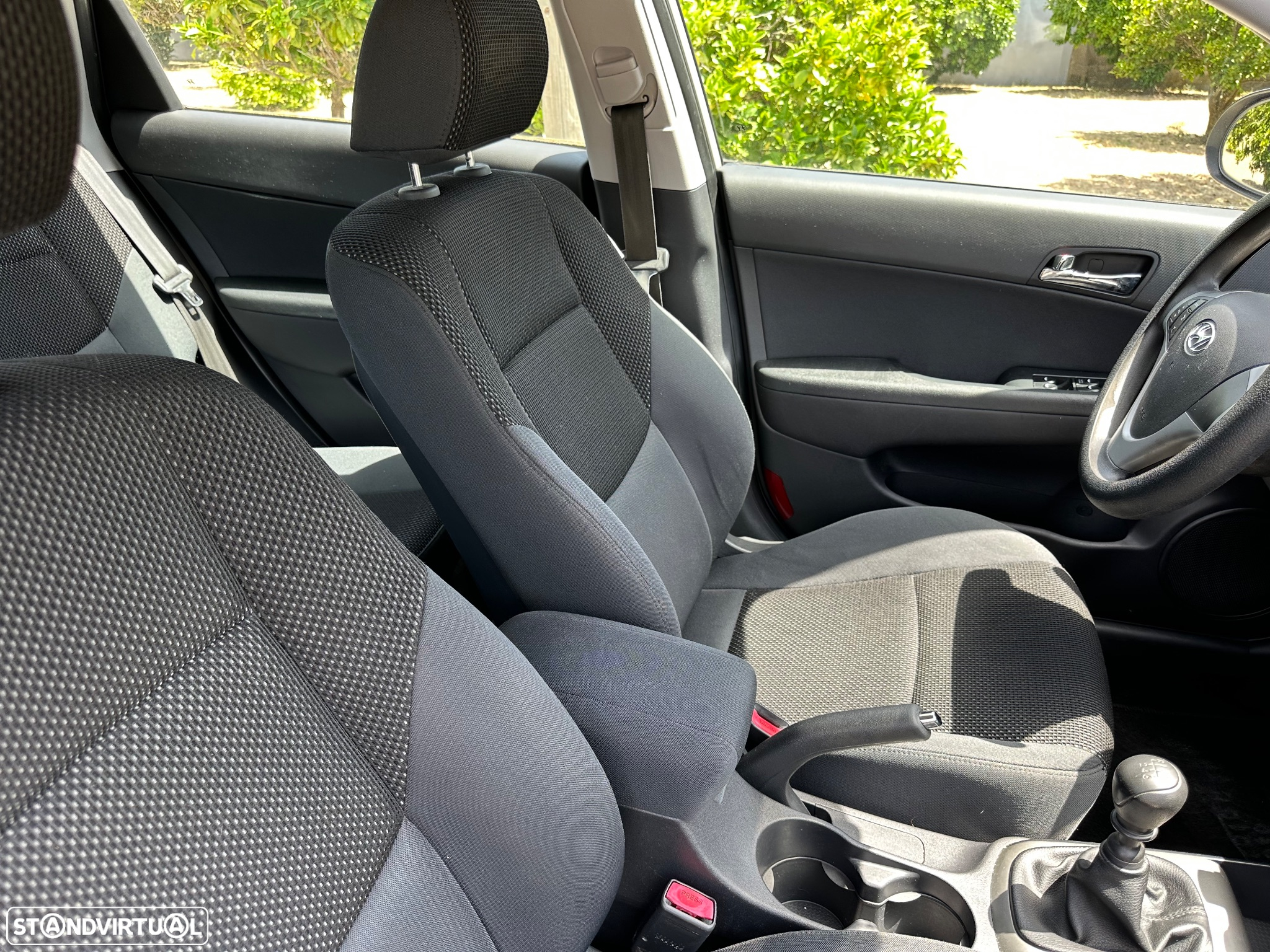 Hyundai i30 CW 1.6 CRDi Blue Comfort - 22