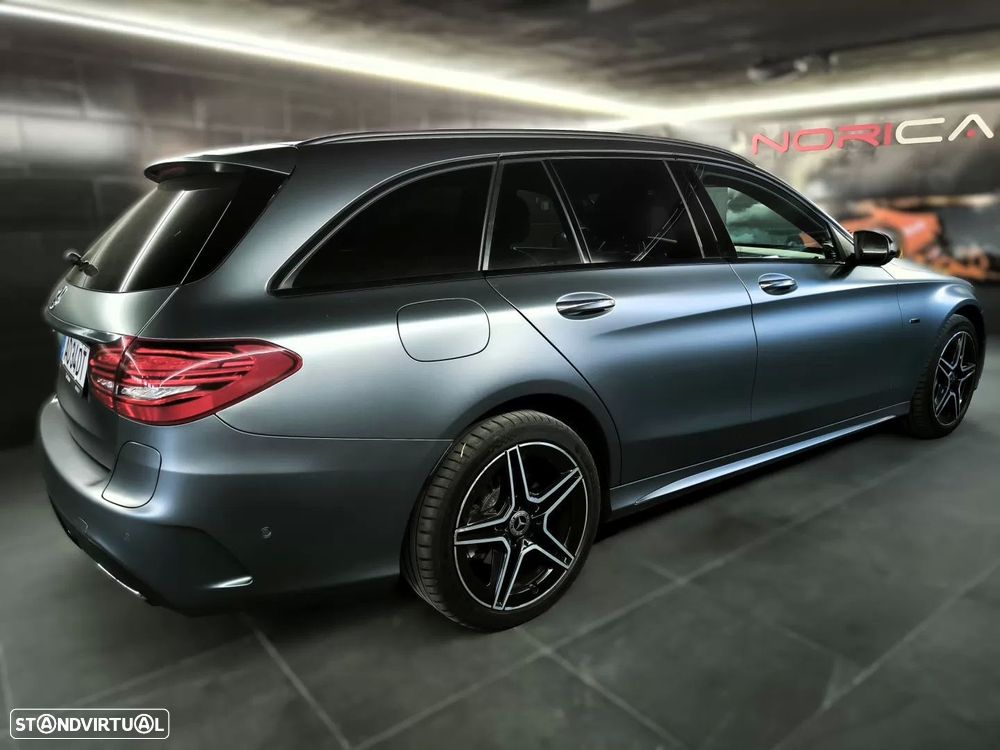 Mercedes-Benz C 300 de AMG Line - 21