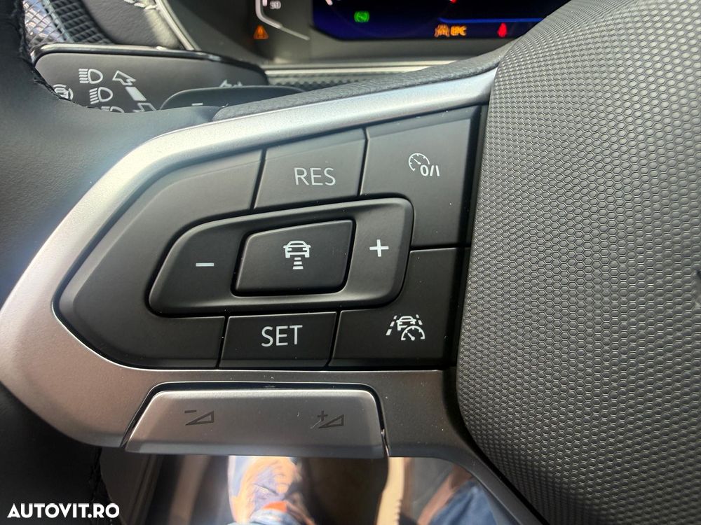 Volkswagen T-Cross - 13