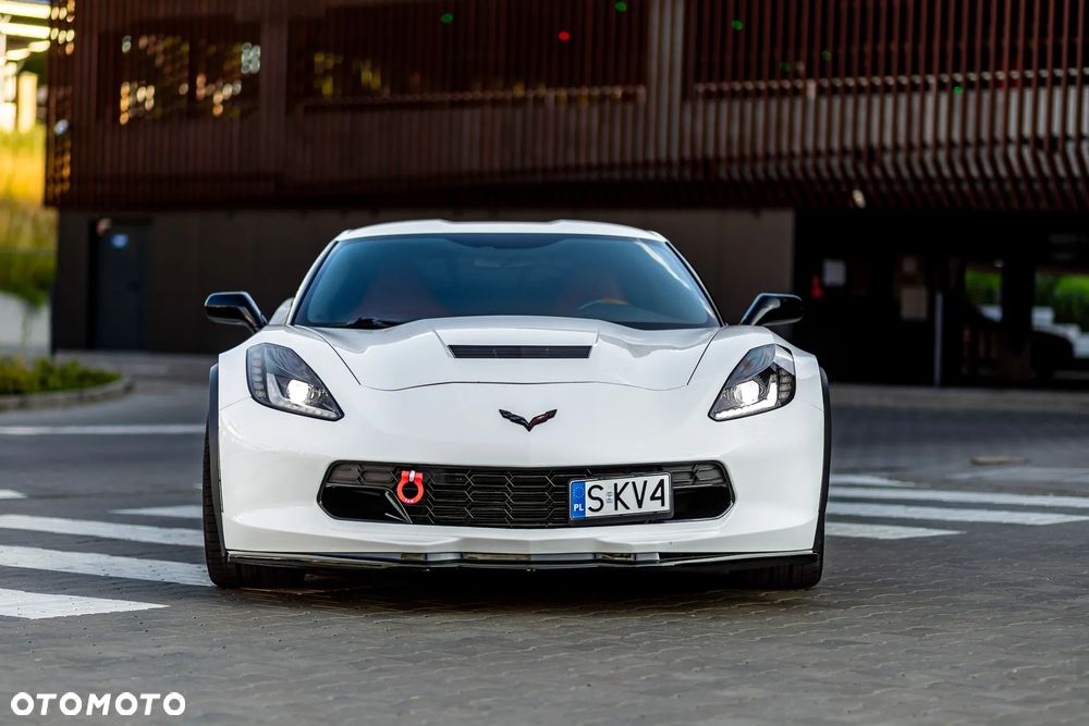 Chevrolet Corvette - 1