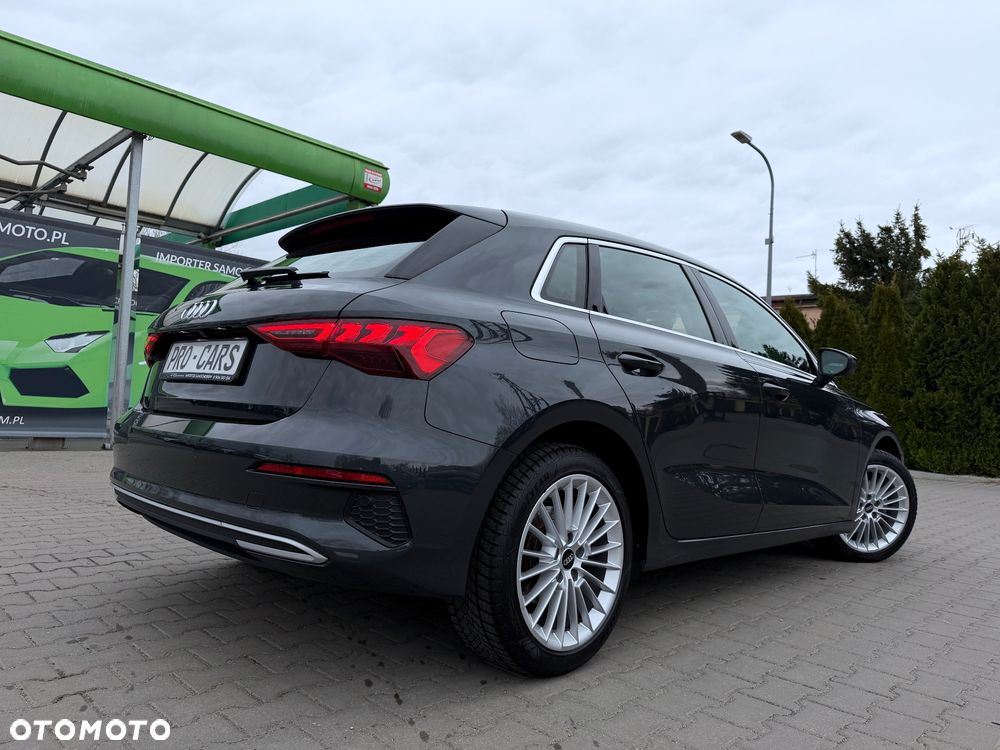 Audi A3 Sportback 35 TFSI S Line - 4