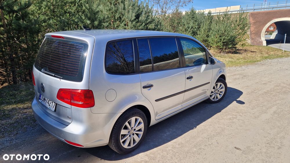 Volkswagen Touran 1.6 TDI DPF DSG Highline - 3