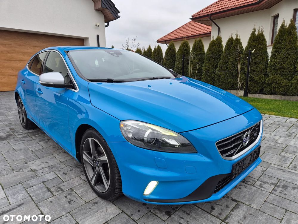 Volvo V40 D2 R Design - 1