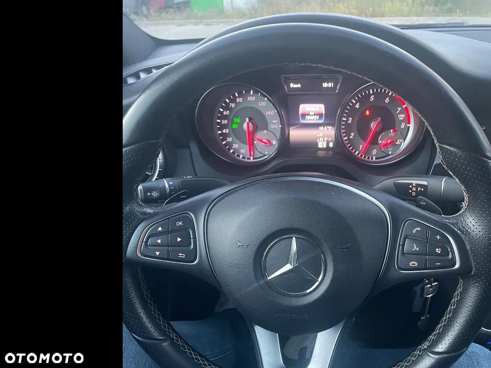 Mercedes-Benz CLA 250 4-Matic AMG Line - 19