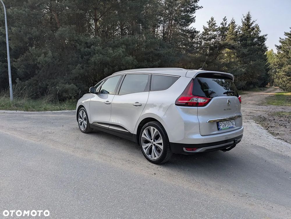Renault Grand Scenic - 15