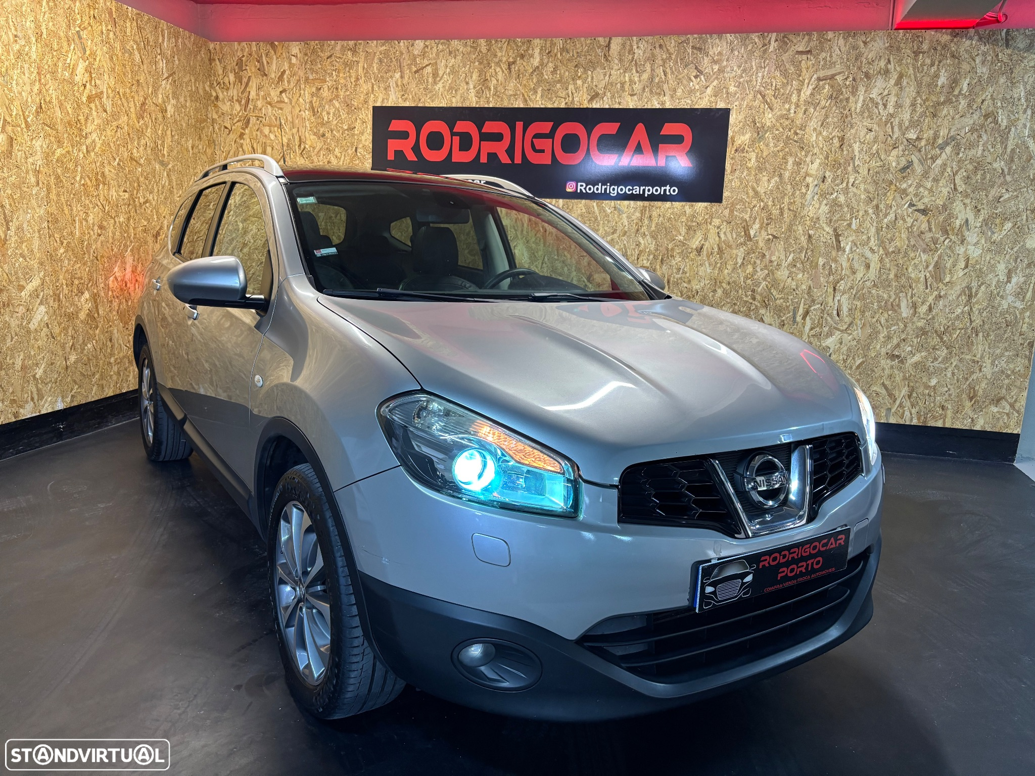 Nissan Qashqai +2 1.5 dCi Tekna Pele Preto +Navi - 30