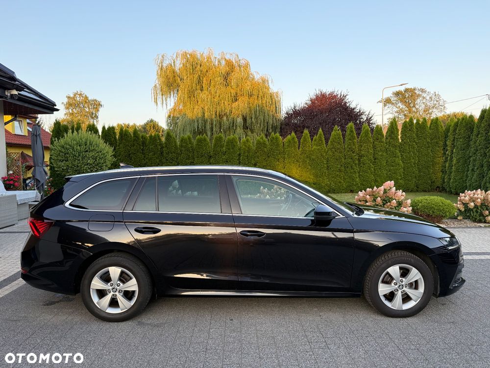 Skoda Octavia 2.0 TDI Elegance DSG - 9
