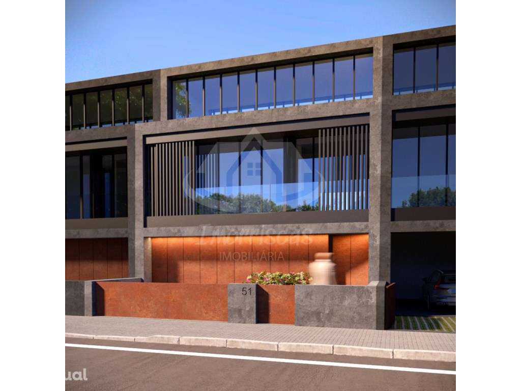 Moradia V3+1 com piscina no Bairro Mariana Gaita, São João da Talha - Grande imagem: 2/13