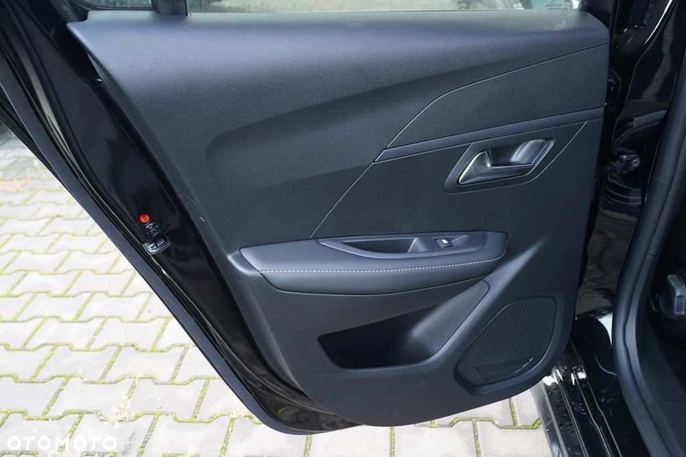 Peugeot 208 1.2 mHEV Allure - 8