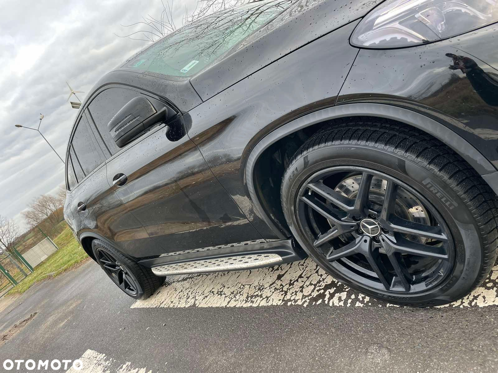 Mercedes-Benz GLE AMG Coupe 43 4-Matic - 3