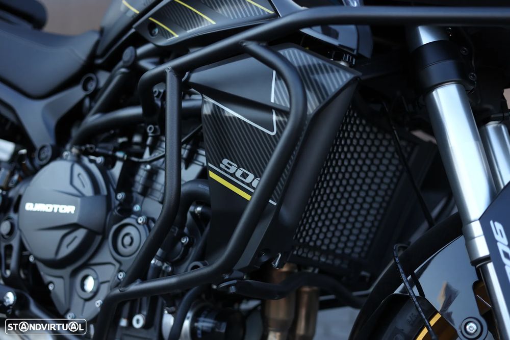 QJ Motor SRT 900SX - 15