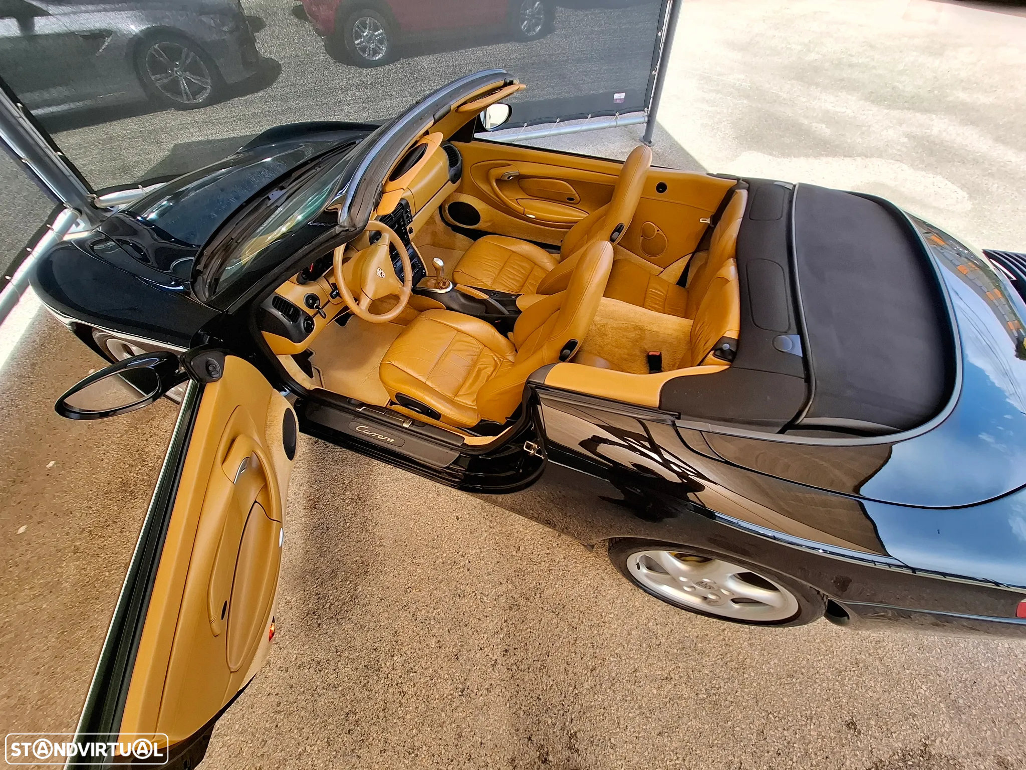 Porsche 911 (996) Carrera Cabrio - 28