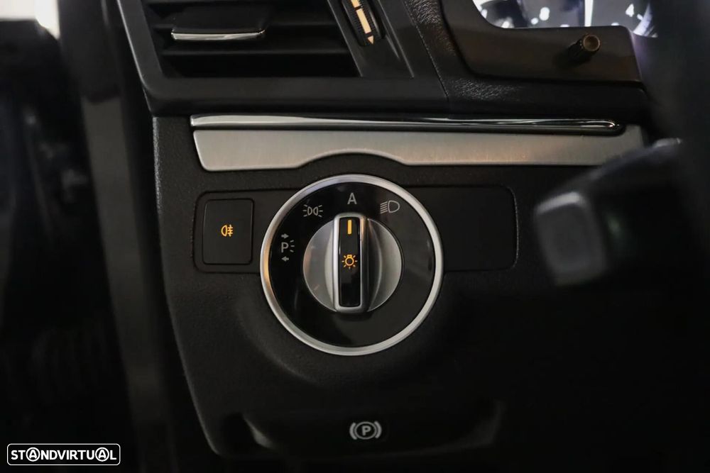 Mercedes-Benz E 250 CDi Avantgarde BlueEfficiency Auto - 9