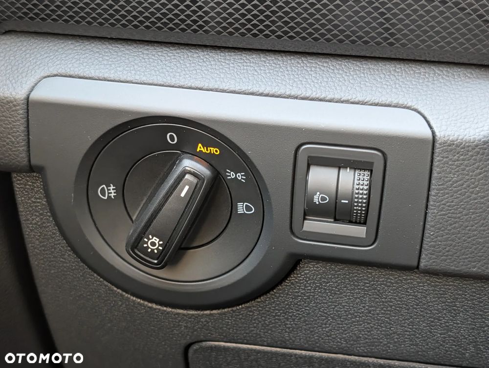 Volkswagen T-Cross 1.0 TSI Life Plus - 23