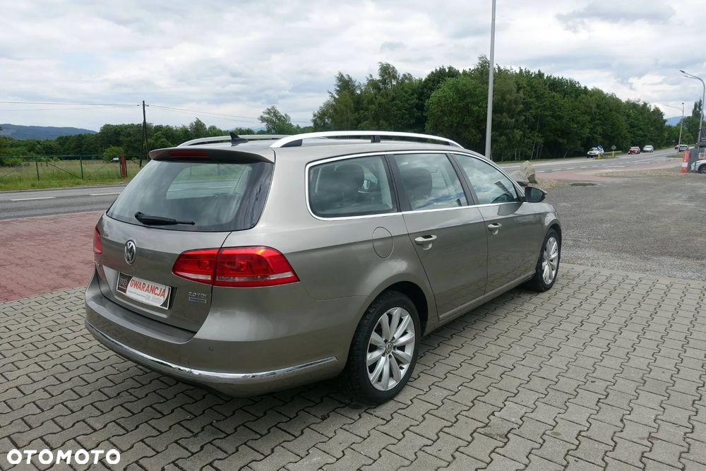 Volkswagen Passat 2.0 TDI DSG BlueMotion Technology Comfortline - 5