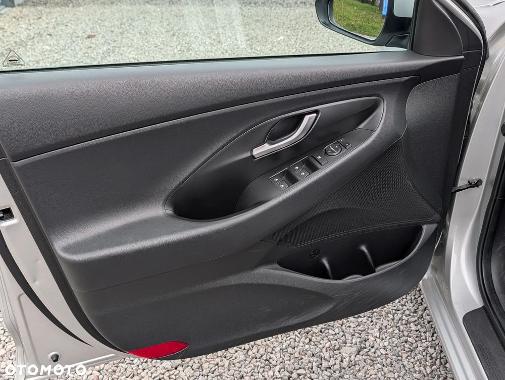 Hyundai i30 1.4 Classic + - 33