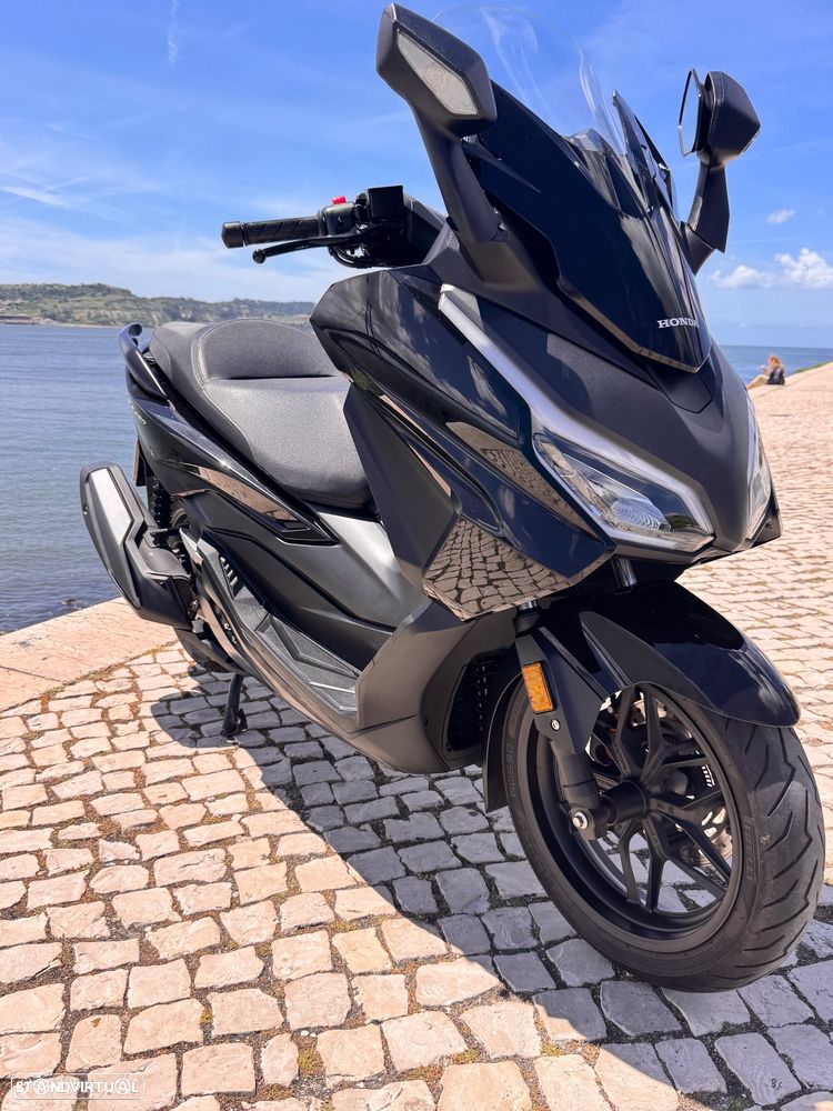Honda Forza - 11