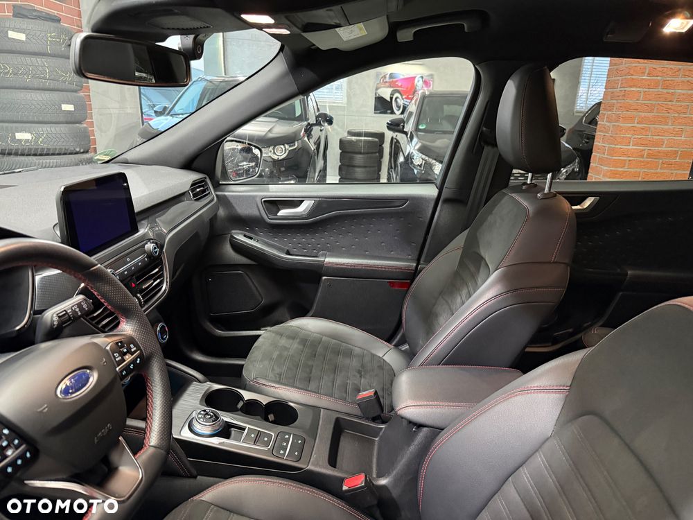 Ford Kuga 2.5 Duratec PHEV ST-LINE - 20