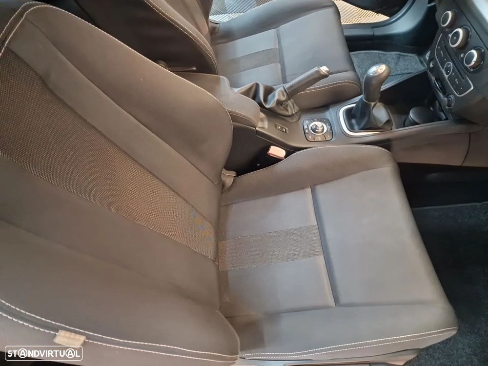 Renault Mégane Coupe 1.5 dCi Dynamique - 13