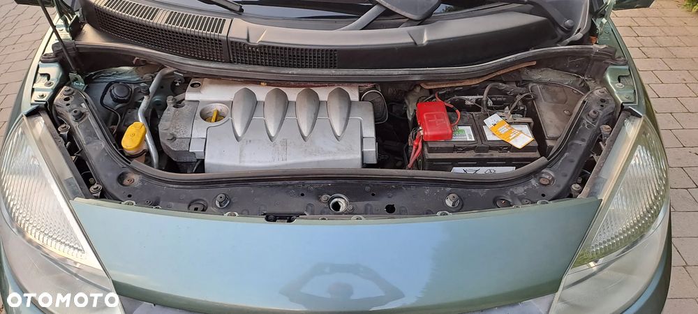 Renault Scenic 1.6 16V EXpression - 17