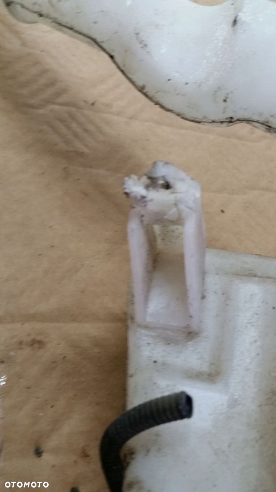 seat ibiza iv zbiorniczek spryskiwaczy - 4