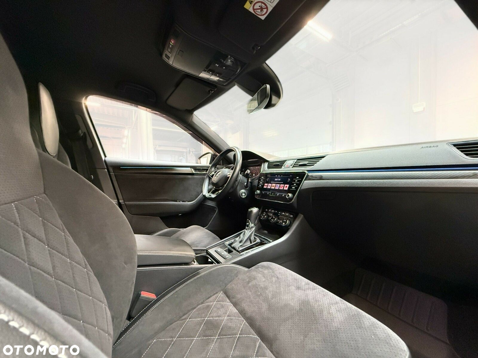 Skoda Superb 2.0 TSI Sportline DSG - 20