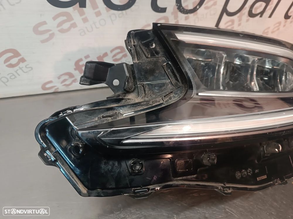 ÓTICA / FAROL TOYOTA AYGO X 2022-2025 - ESQUERDO 02A29318 (APOIOS PARTIDOS) - 4