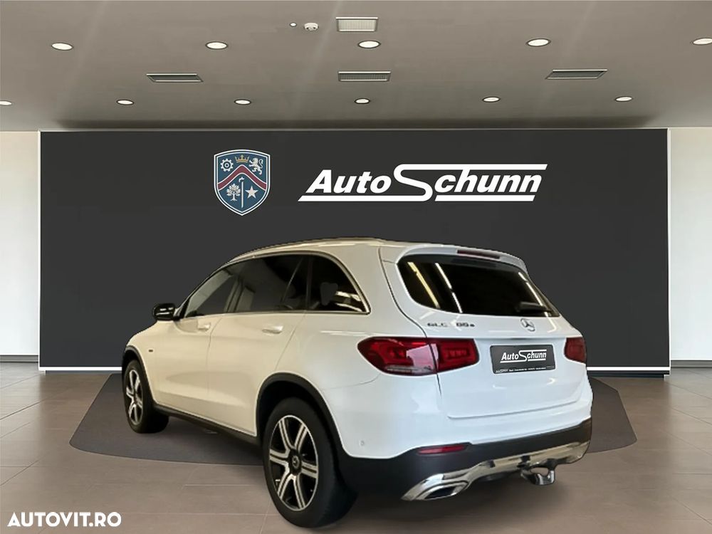 Mercedes-Benz GLC 300 e 4Matic 9G-TRONIC AMG Line - 4