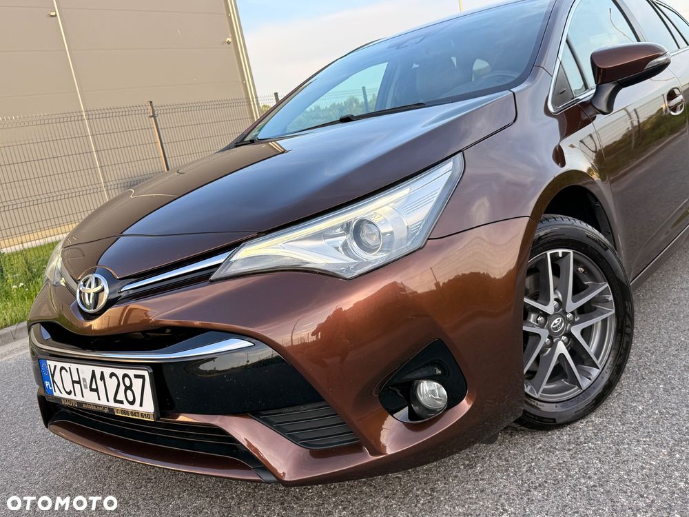 Toyota Avensis Touring Sports 1.8 Edition S+ - 4