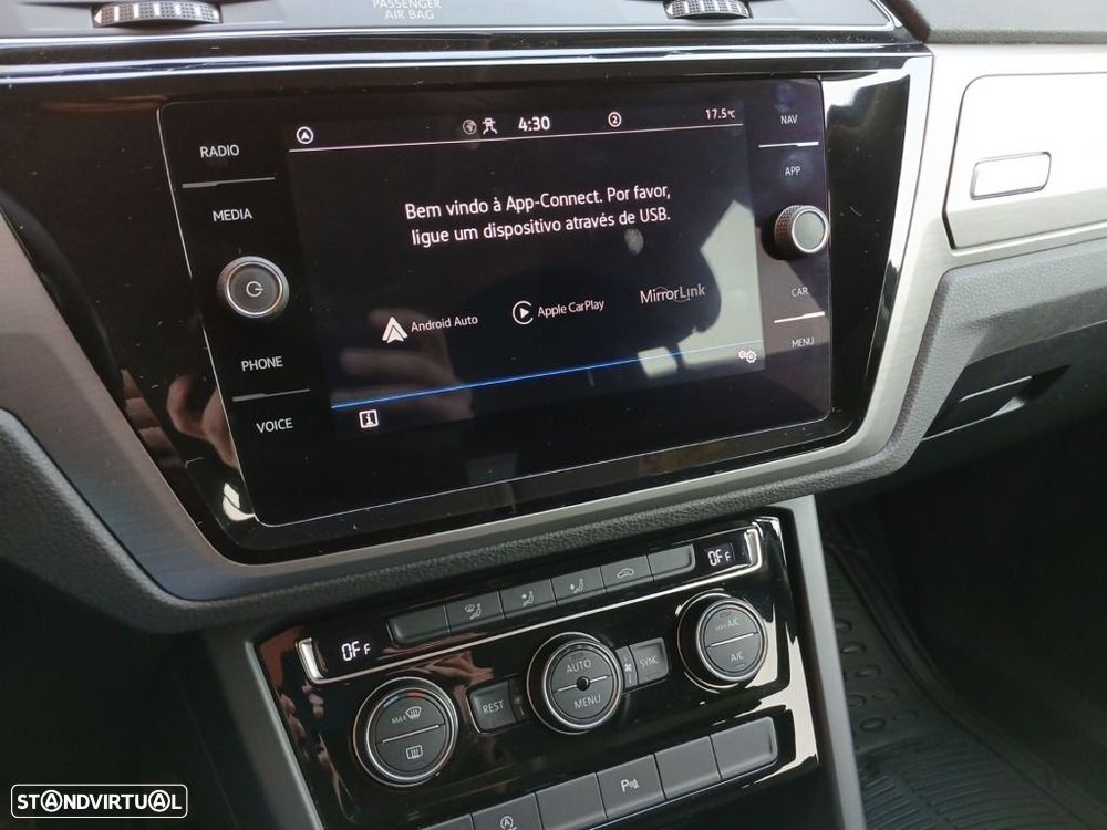 VW Touran 2.0 TDI Confortline - 18