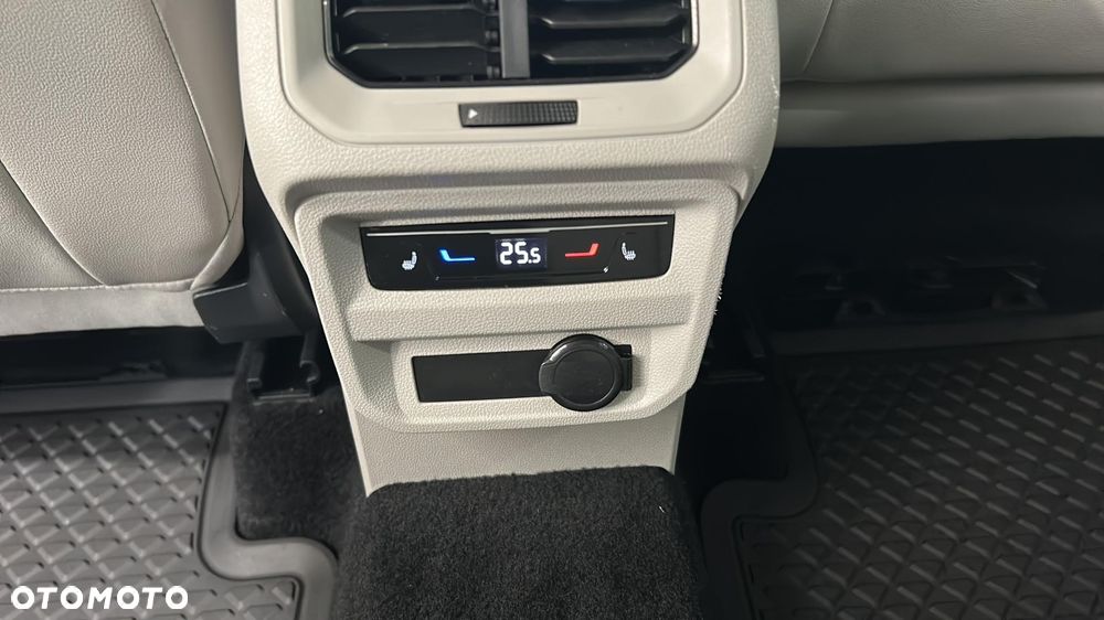 Volkswagen Tiguan Allspace 2.0 TDI 4Mot SCR Highline DSG 7os - 28