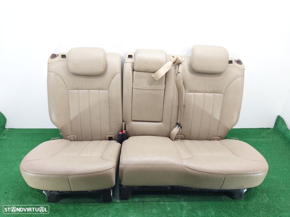 BANCOS TRASEIROS MERCEDES-BENZ CLASE - 1