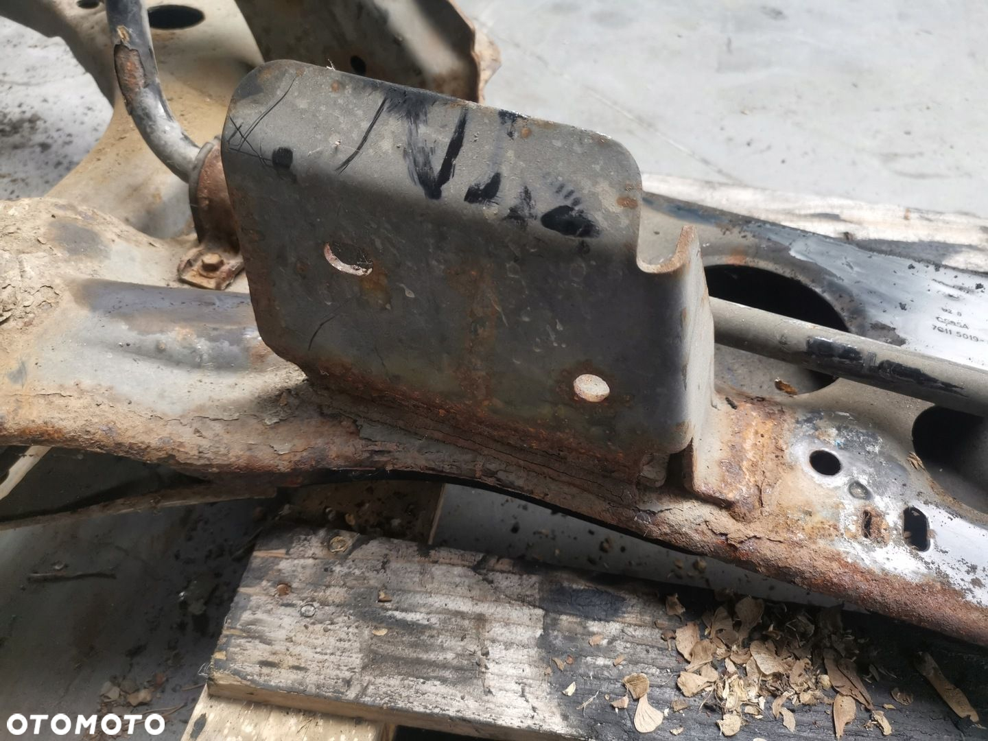 TRAWERSA SANKI FORD TRANSIT MK7 7C115019B 4X4 - 2