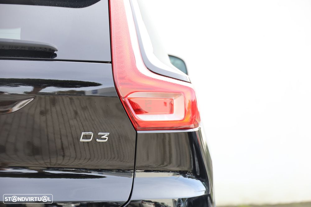 Volvo XC 40 2.0 D3 Momentum Geartronic - 29