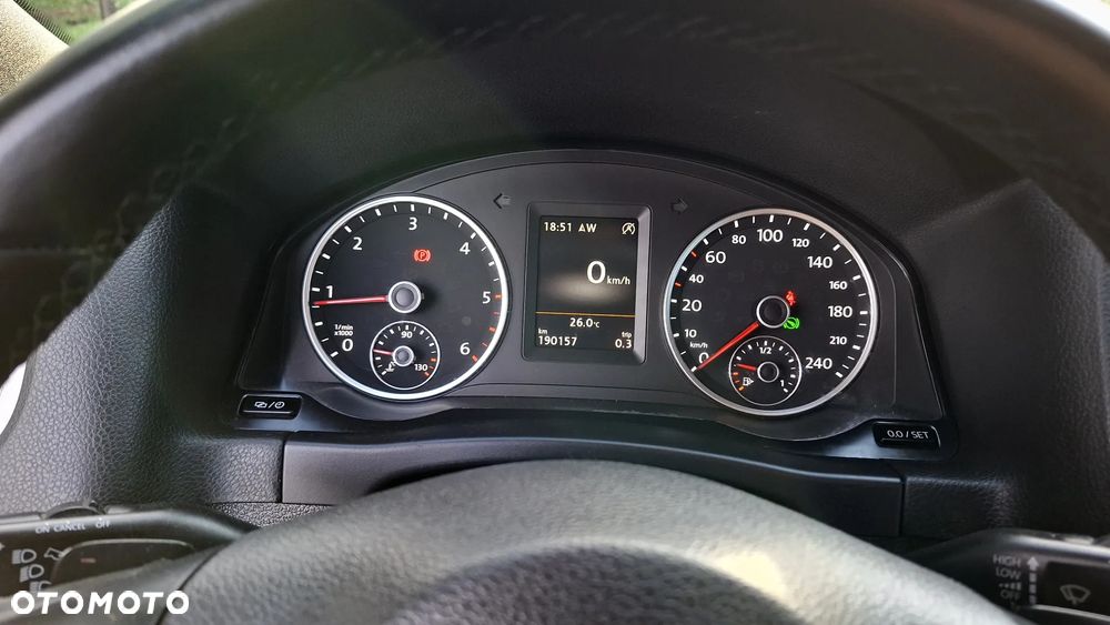 Volkswagen Tiguan 2.0 TDI SCR 4MOTION BlueMotion Technology DSG Lounge Sport & Style - 32