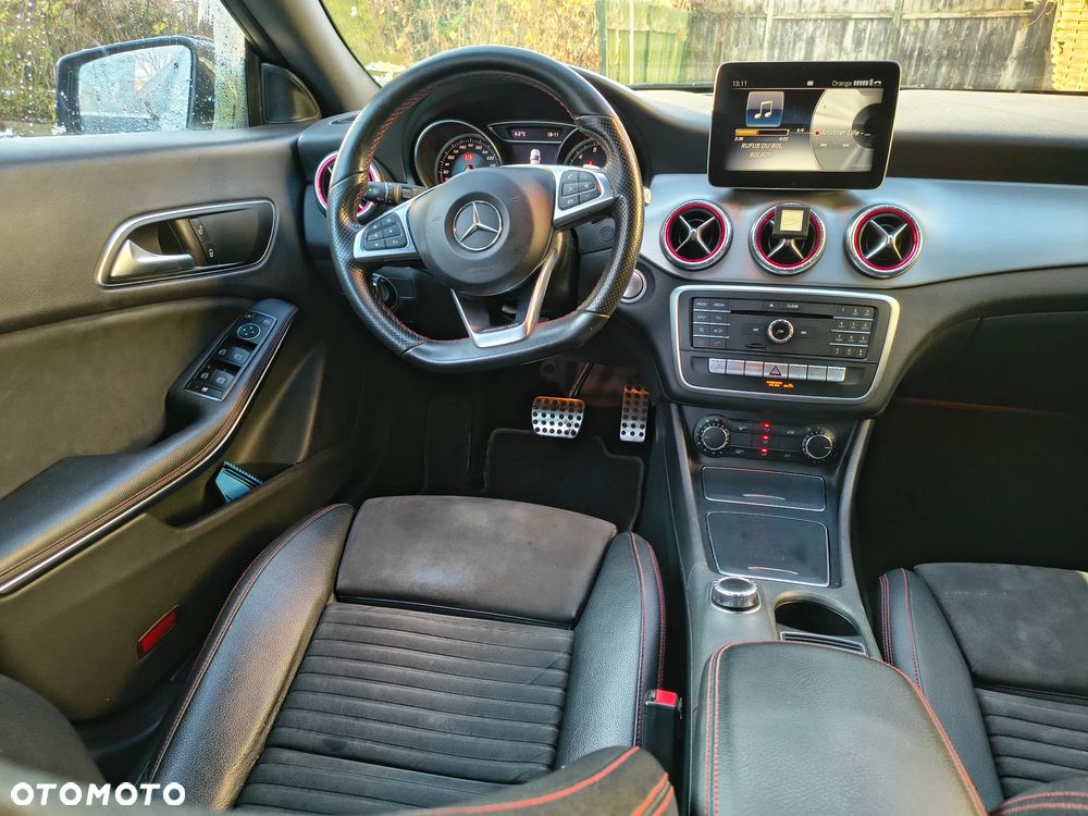 Mercedes-Benz CLA 180 7G-DCT AMG Line - 18