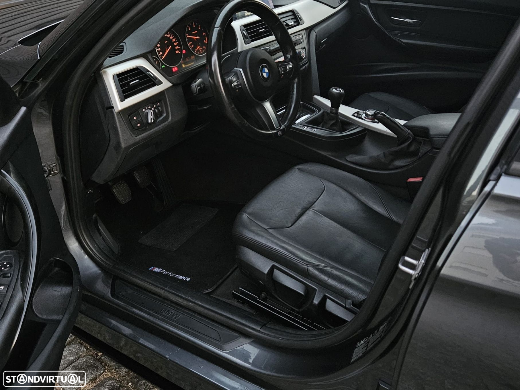 BMW 320 d Touring xDrive - 9
